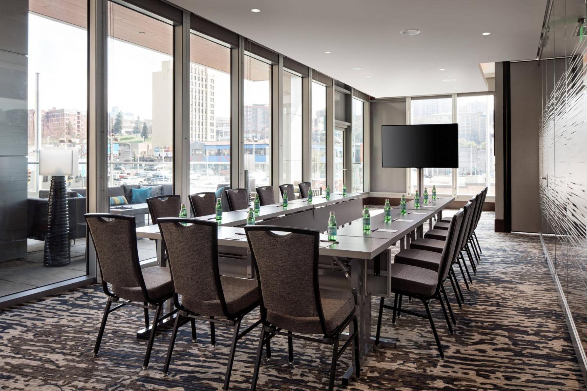 By Marriott Downtown Convention Center 3*