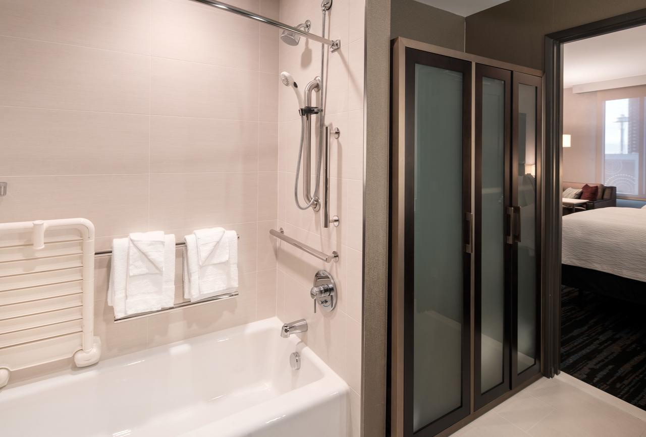 By Marriott Downtown Convention Center Hotel 3*